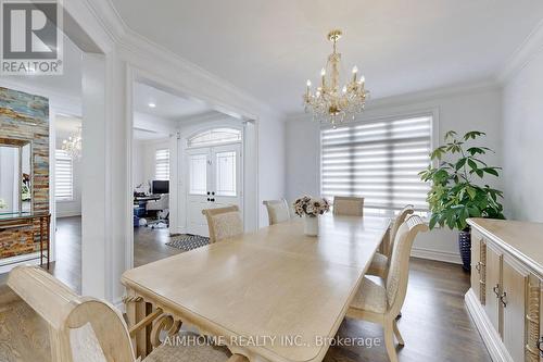 5 San Antonio Court, Richmond Hill, ON - Indoor Photo Showing Dining Room