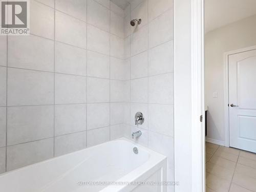 2964 Monarch Drive, Orillia, ON - Indoor Photo Showing Bathroom