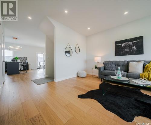 209 235 Feheregyhazi Boulevard, Saskatoon, SK - Indoor Photo Showing Living Room