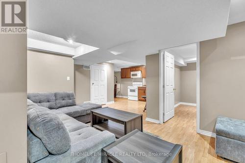 27 Putnam Drive, Brampton, ON - Indoor