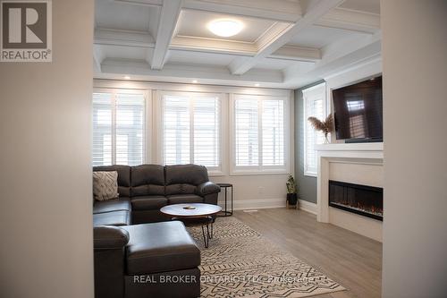 58 York Drive, Smith-Ennismore-Lakefield, ON - Indoor Photo Showing Living Room With Fireplace