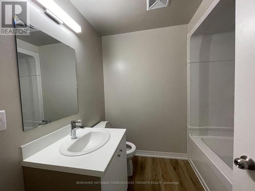 Up36 - 50 Herrick Avenue, St. Catharines, ON - Indoor Photo Showing Bathroom