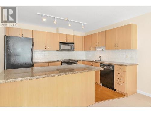 1101 720 Hamilton Street, New Westminster, BC - Indoor Photo Showing Kitchen