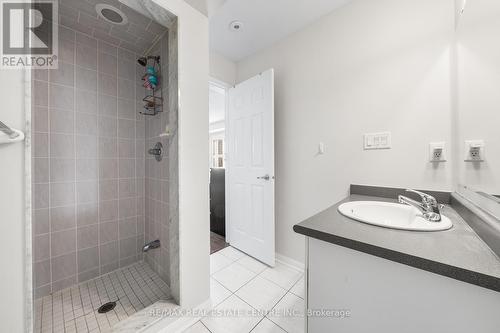 295 Dymott Avenue, Milton, ON - Indoor Photo Showing Bathroom