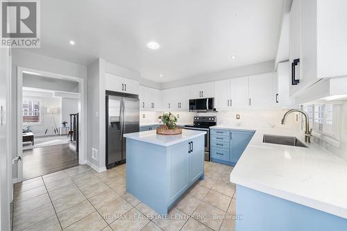 295 Dymott Avenue, Milton, ON - Indoor Photo Showing Kitchen