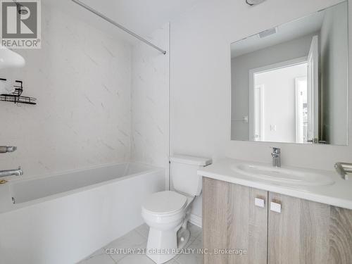 911 - 585 Colborne Street, Brantford, ON - Indoor Photo Showing Bathroom