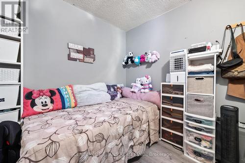 1813 - 1 Lee Centre Drive, Toronto, ON - Indoor Photo Showing Bedroom