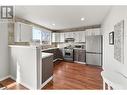 525 Leathead Road, Kelowna, BC  - Indoor Photo Showing Kitchen 