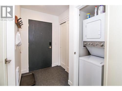 1901 Nels Nelson Crescent Unit# 7203, Revelstoke, BC - Indoor Photo Showing Laundry Room