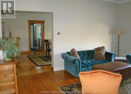 73 Main Street West, Ridgetown, ON - Indoor Photo Showing Living Room