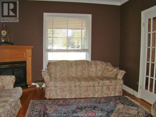 73 Main Street West, Ridgetown, ON - Indoor Photo Showing Living Room With Fireplace