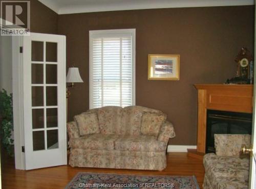 73 Main Street West, Ridgetown, ON - Indoor Photo Showing Living Room With Fireplace