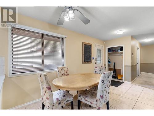 154 Applebrooke Crescent, Kelowna, BC - Indoor Photo Showing Dining Room