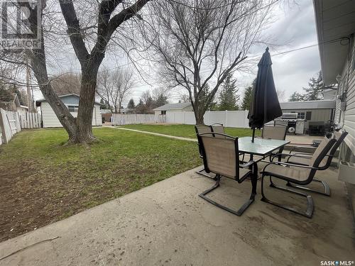 735 Jasper Street, Maple Creek, SK - Outdoor