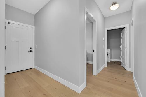 3755 St. James Drive, West Kelowna, BC - Indoor Photo Showing Other Room