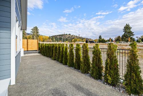 3755 St. James Drive, West Kelowna, BC - Outdoor