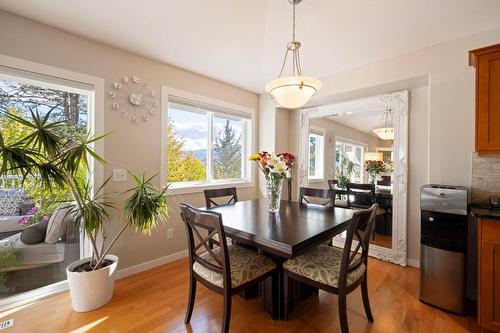 3642 Yorkton Road, West Kelowna, BC - Indoor Photo Showing Dining Room