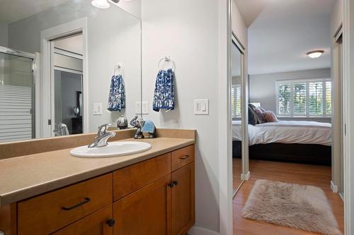 3642 Yorkton Road, West Kelowna, BC - Indoor Photo Showing Bathroom