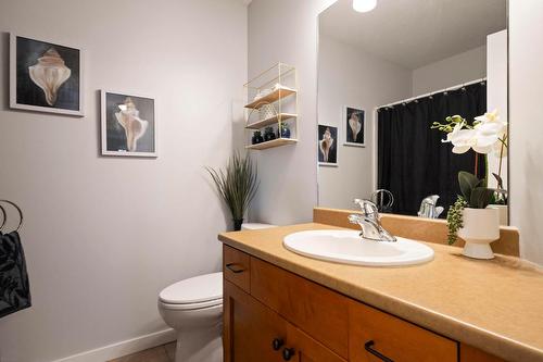 3642 Yorkton Road, West Kelowna, BC - Indoor Photo Showing Bathroom