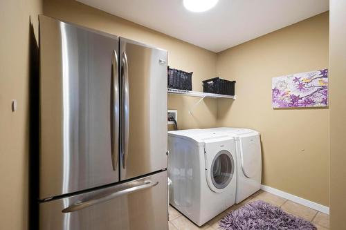 3642 Yorkton Road, West Kelowna, BC - Indoor Photo Showing Laundry Room