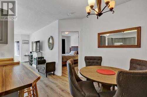 985 Klo Road Unit# 110 Lot# Lot 24, Kelowna, BC - Indoor Photo Showing Dining Room