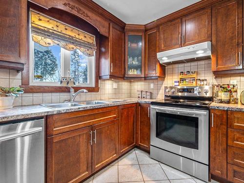 Cuisine - 191 Ch. Martin, Farnham, QC - Indoor Photo Showing Kitchen With Double Sink