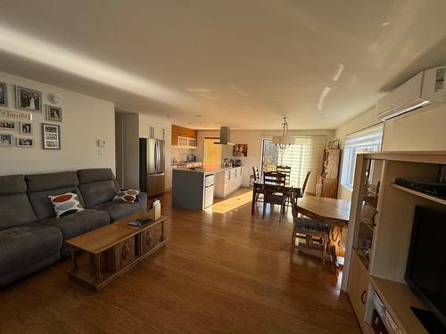 Overall view - 218 Rue Des Campanules, Baie-Comeau, QC - Indoor Photo Showing Living Room