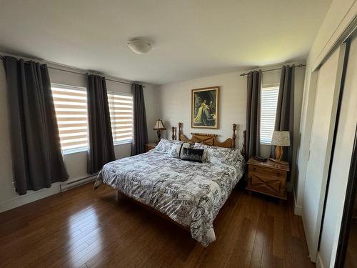 Master bedroom - 218 Rue Des Campanules, Baie-Comeau, QC - Indoor Photo Showing Bedroom