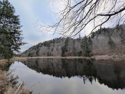 Waterfront - Ch. Des Hérons, Grenville-Sur-La-Rouge, QC 