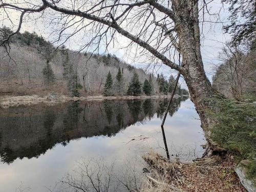 Waterfront - Ch. Des Hérons, Grenville-Sur-La-Rouge, QC 