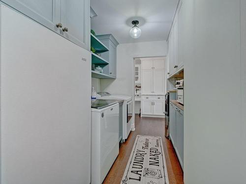 Salle de lavage - 5142 Ch. Salaberry, Carignan, QC - Indoor Photo Showing Laundry Room