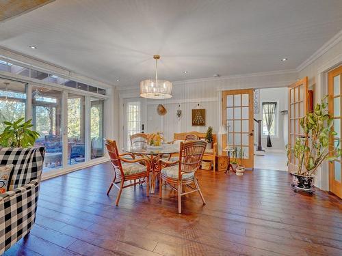 Salle familiale - 5142 Ch. Salaberry, Carignan, QC - Indoor Photo Showing Dining Room