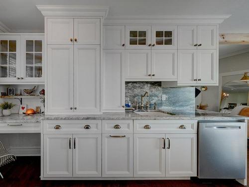 Cuisine - 5142 Ch. Salaberry, Carignan, QC - Indoor Photo Showing Kitchen