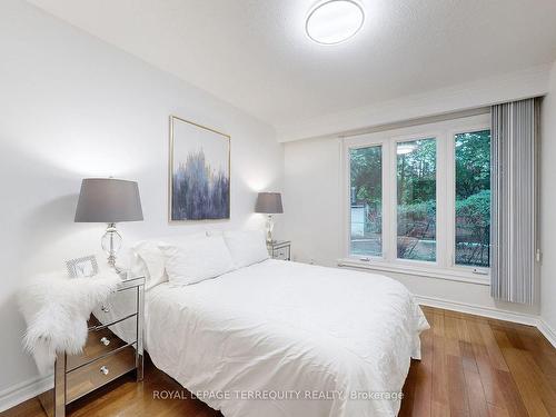 219 Dunview Ave, Toronto, ON - Indoor Photo Showing Bedroom