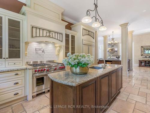 55 Greenvalley Circ, Whitchurch-Stouffville, ON - Indoor Photo Showing Kitchen