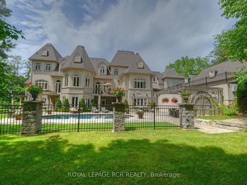 55 Greenvalley Circ, Whitchurch-Stouffville, ON - Outdoor With In Ground Pool