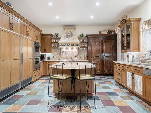 51 Renaissance Crt, Vaughan, ON - Indoor Photo Showing Kitchen