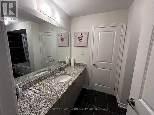 69 Bud Leggett Crescent, Georgina, ON - Indoor Photo Showing Bathroom