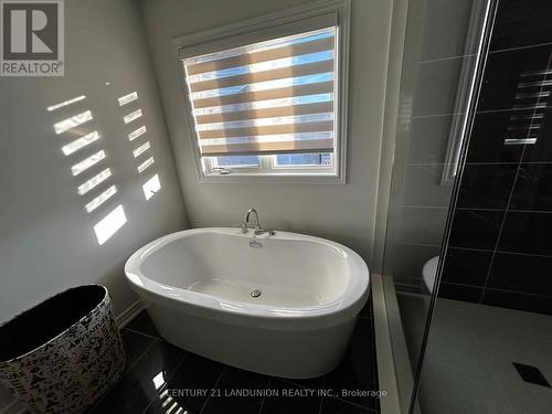 69 Bud Leggett Crescent, Georgina, ON - Indoor Photo Showing Bathroom