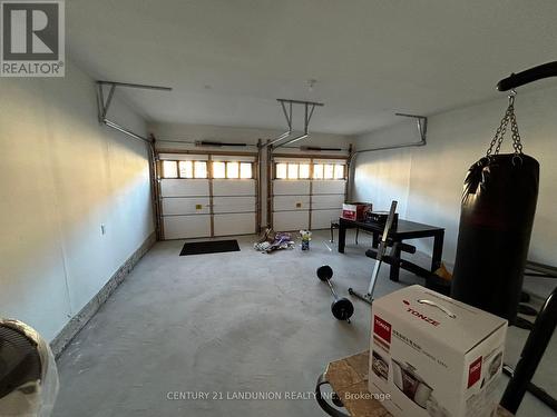 69 Bud Leggett Crescent, Georgina, ON - Indoor Photo Showing Garage