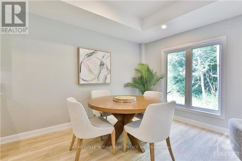 320 Lewis W Street, Merrickville-Wolford, ON - Indoor Photo Showing Dining Room