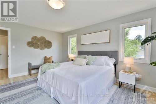 320 Lewis W Street, Merrickville-Wolford, ON - Indoor Photo Showing Bedroom