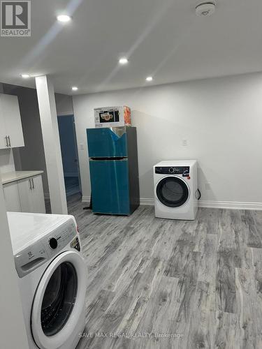 40 Eastman Drive, Brampton, ON - Indoor Photo Showing Laundry Room