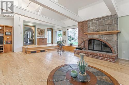 5561 Marion Street, Thames Centre (Dorchester), ON - Indoor Photo Showing Living Room With Fireplace