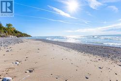 Secluded & sprawling sandy beach, photo'd Oct 2024 - 