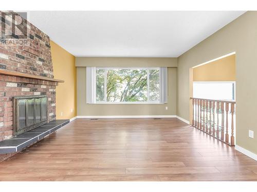 3945 Victoria Place, Port Coquitlam, BC - Indoor With Fireplace