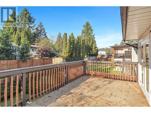 3945 Victoria Place, Port Coquitlam, BC - Outdoor