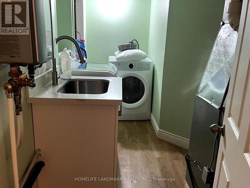 Bsmt - 3761 Partition Road, Mississauga, ON - Indoor Photo Showing Laundry Room