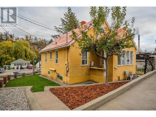 100 Rossland Avenue, Trail, BC - Outdoor