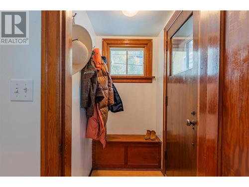 100 Rossland Avenue, Trail, BC - Indoor Photo Showing Other Room